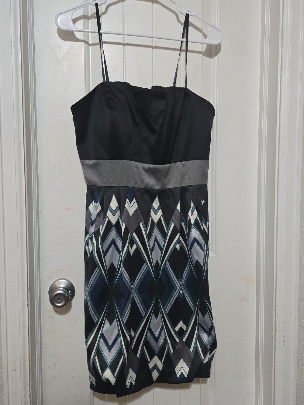 Max & Cleo Size 10 Geometric Cocktail Dress Black Blue Gray Adjustable Straps